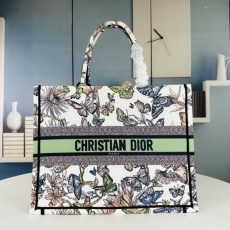 Dior Shopping Bags